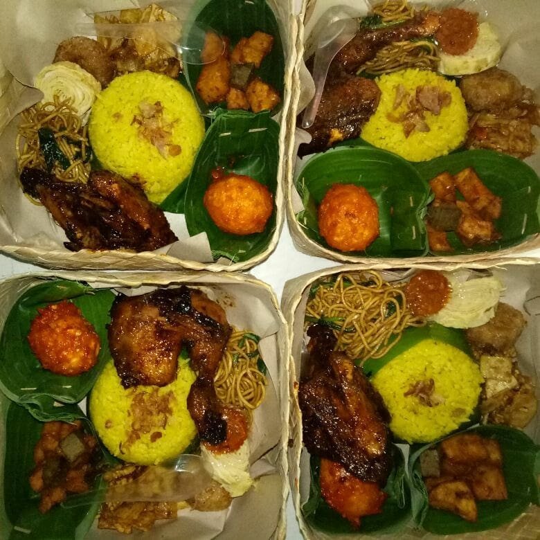 Nasi kuning 2 - Nasi Kotak bekasi